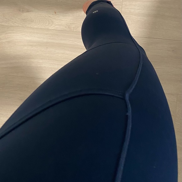 Lululemon Navy Leggings Size 4 - Picture 2 of 6
